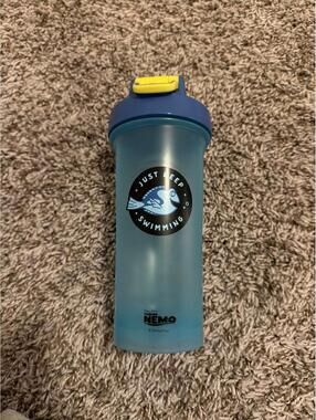 Disney Pixar Finding Nemo Blue Yellow Blender Bottle